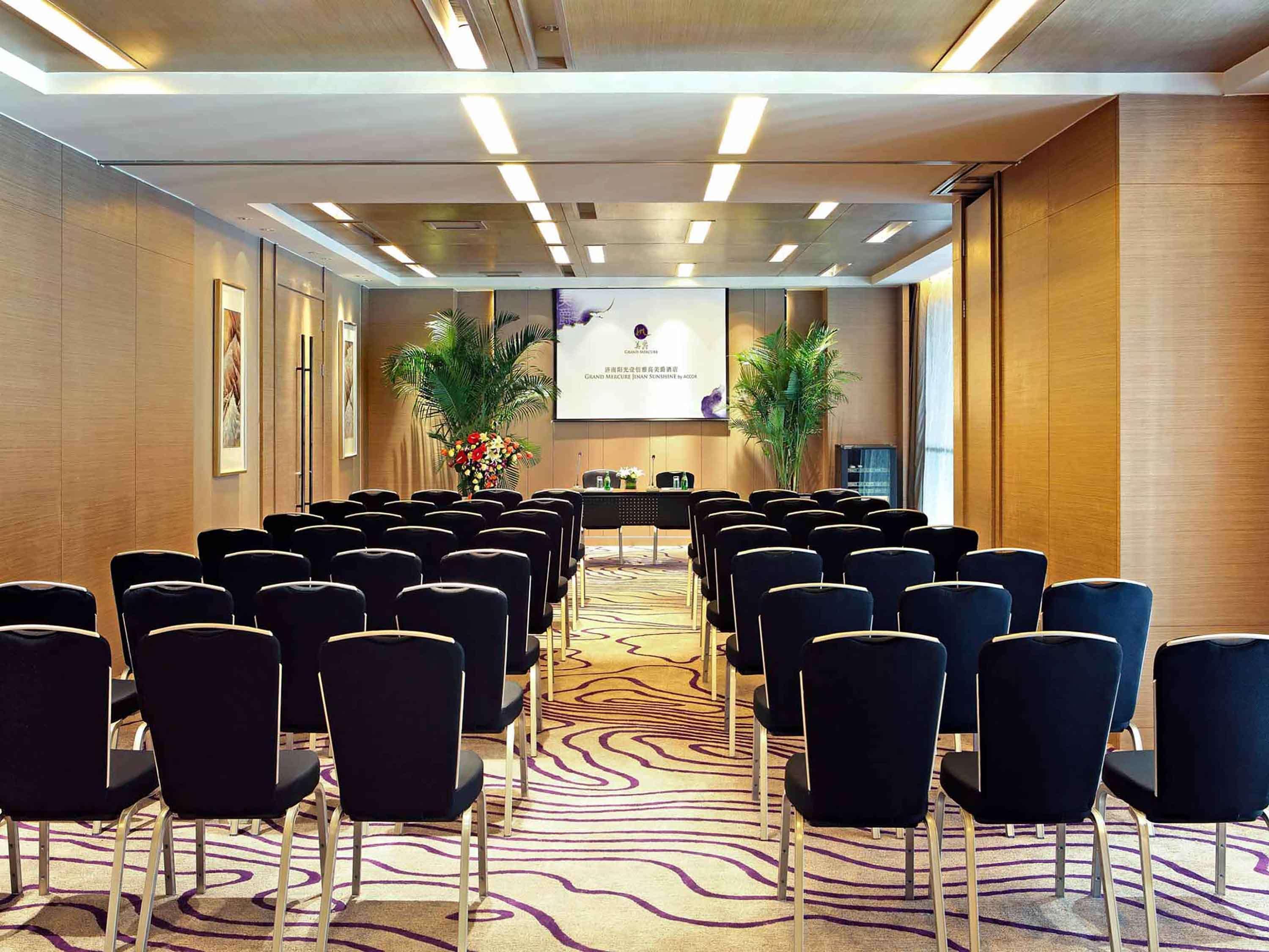 Grand Mercure Jinan Sunshine Екстериор снимка